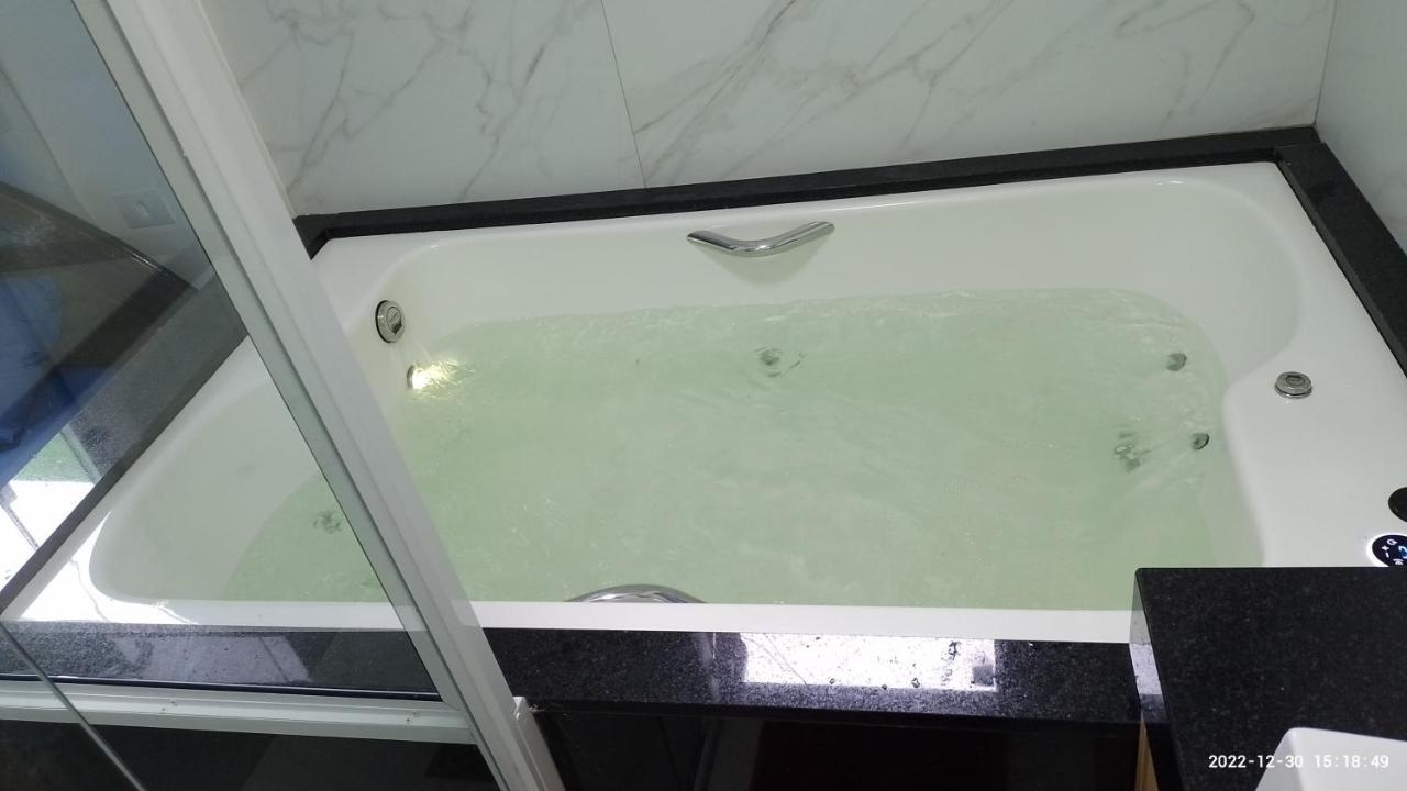 Casa Com Piscina E Hidromassagem Praia Enseada. グァルジャー エクステリア 写真